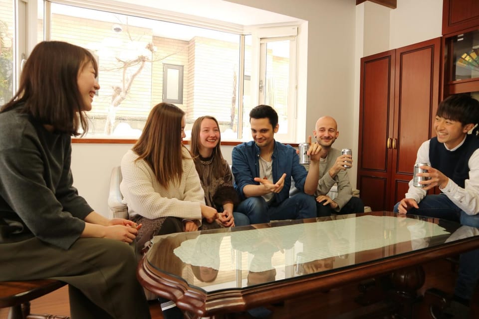 Staff, Communal lounge/ TV room, group of guests