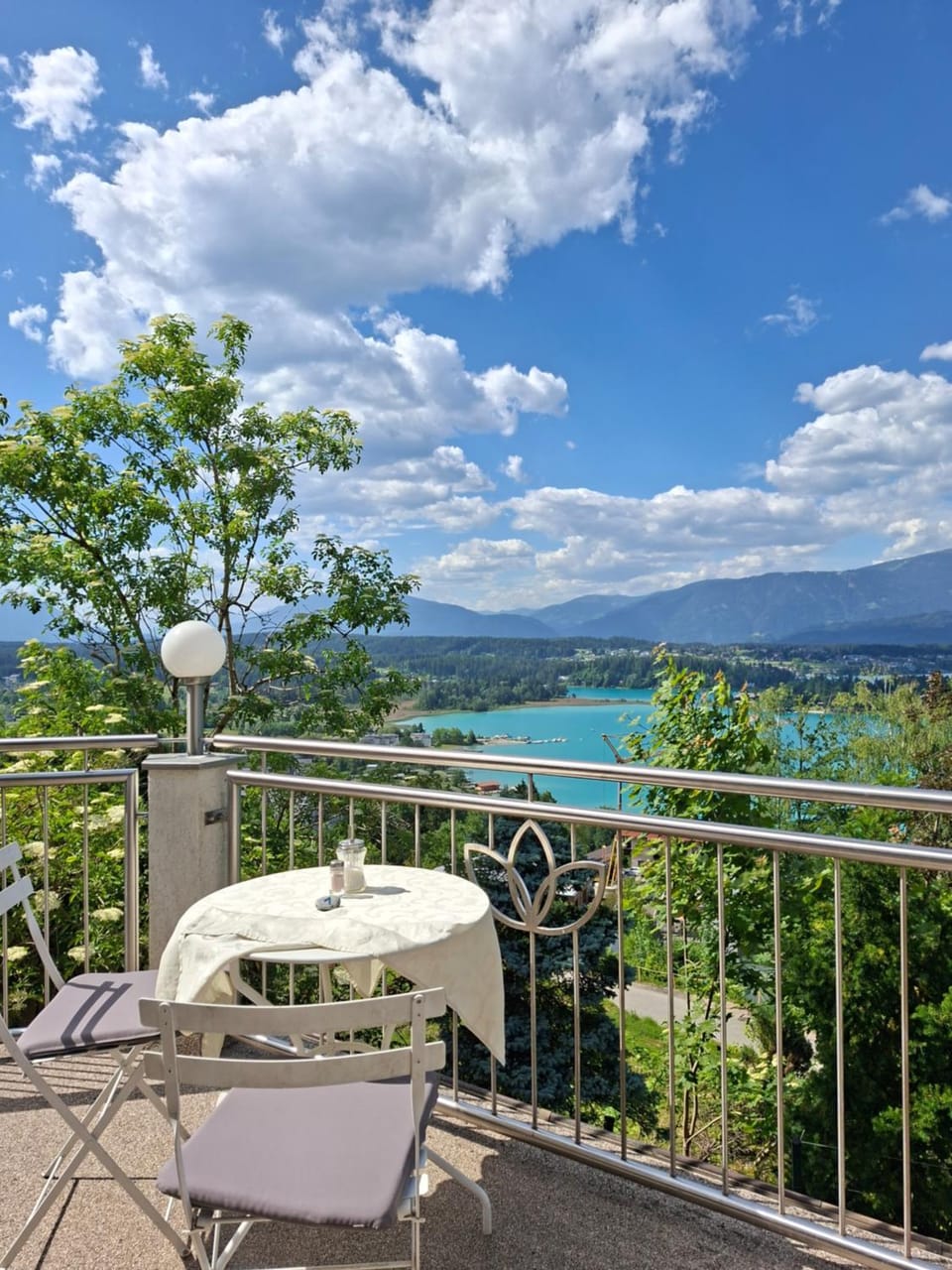 GRÜNER HEINRICH - Bett&Frühstück Bed and Breakfast in Villach