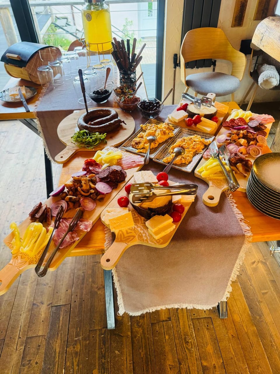 Anelisse Inn Bed and Breakfast in Brașov County
