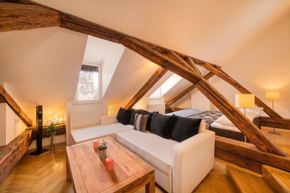 Living room, Photo of the whole room, Bedroom