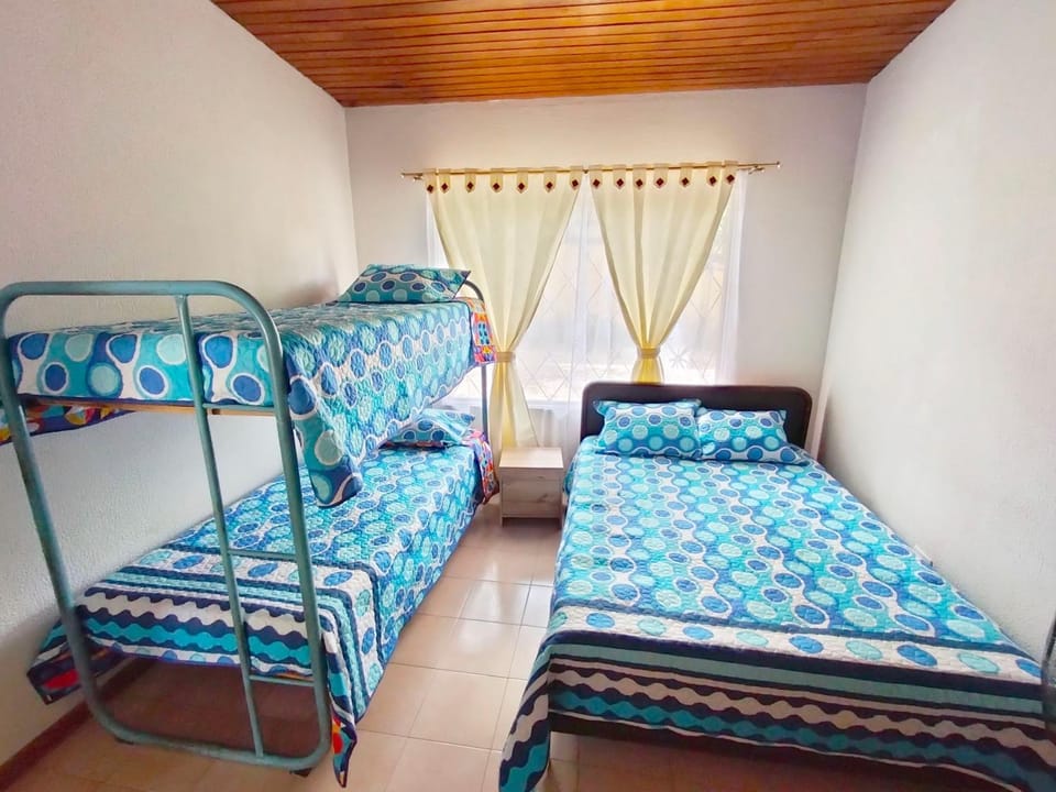 Bed, bunk bed