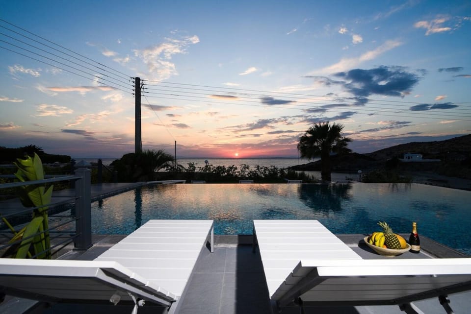 Luxury Beachfront Villa Selenia Platinum in Sounio Villa in East Attica Regional Unit, Greece