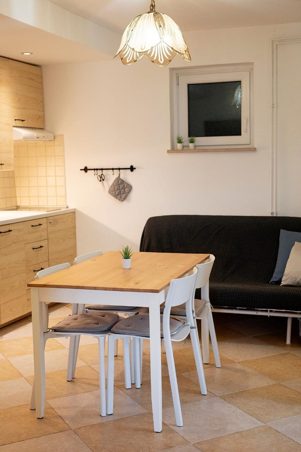 Living room, Dining area, kitchen