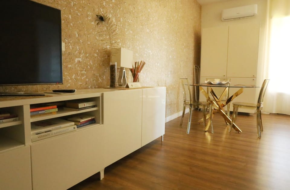 Dining area, air conditioner