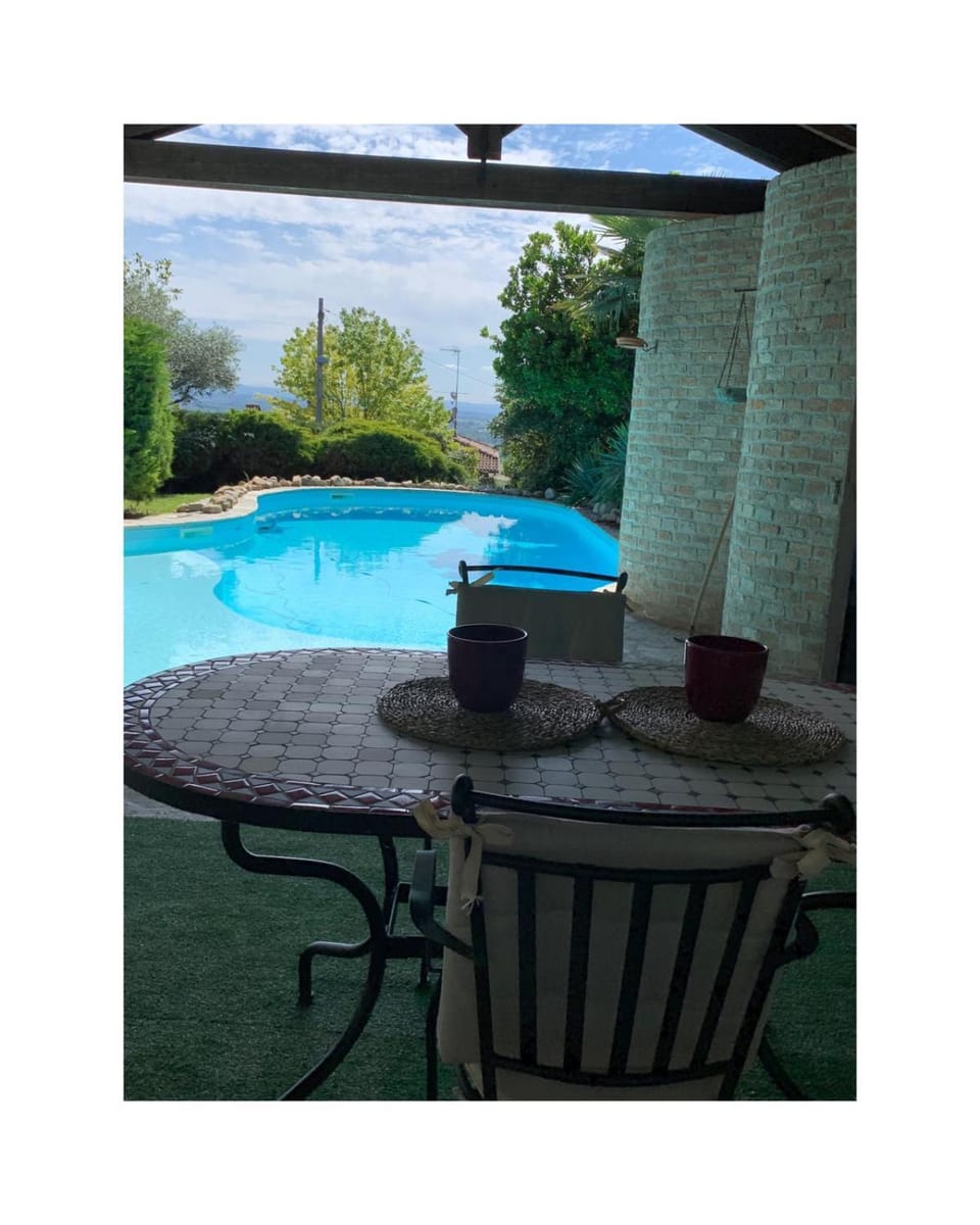 Patio, Swimming pool, Swimming pool