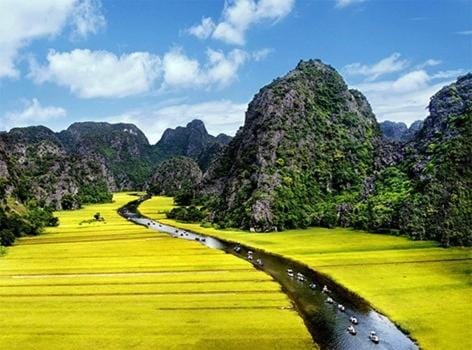 Nearby landmark, Natural landscape