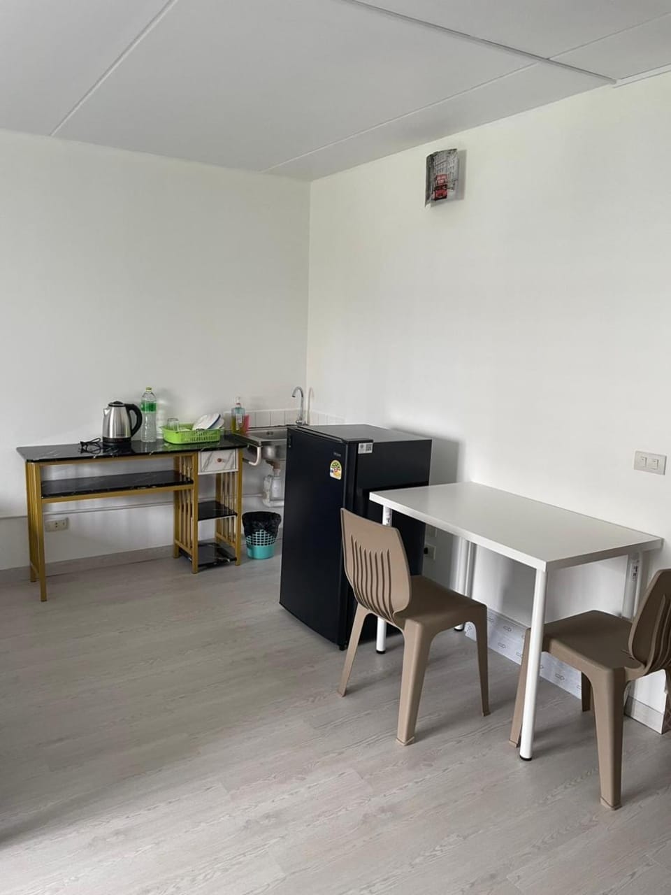 Property building, Photo of the whole room