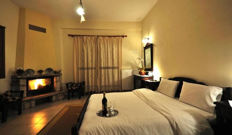 Bed, Photo of the whole room