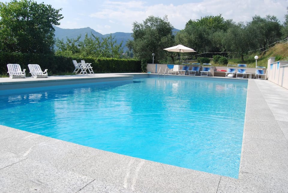 Swimming pool, Swimming pool