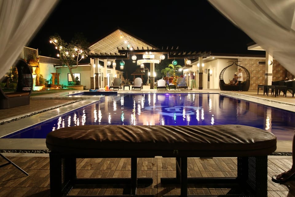 Night, Swimming pool