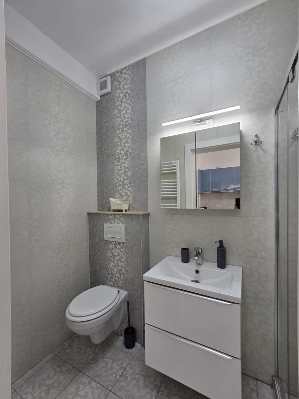 Toilet, Bathroom