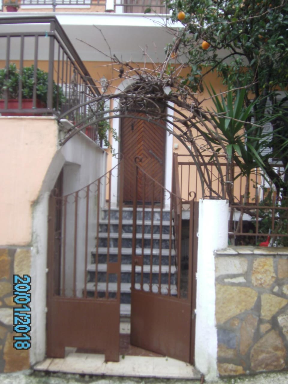 Facade/entrance