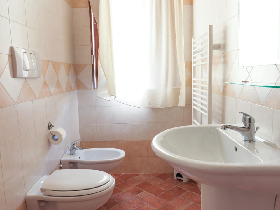 Toilet, Bathroom