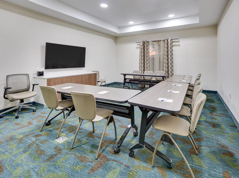 Meeting/conference room
