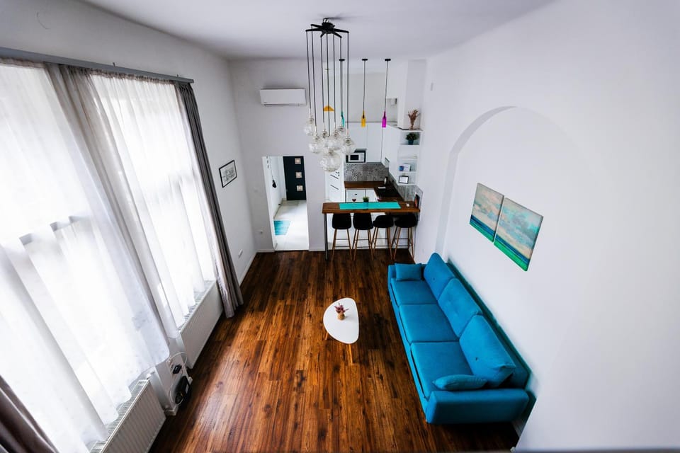 Bed, Living room, Dining area, air conditioner