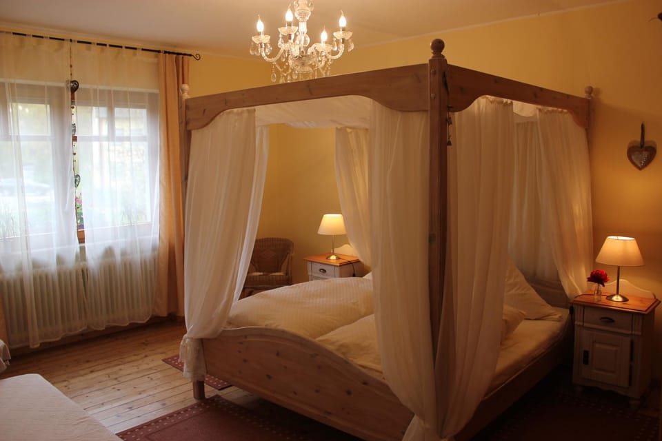 Ferienwohnung zur Burg Eltz Apartment in Rhineland-Palatinate