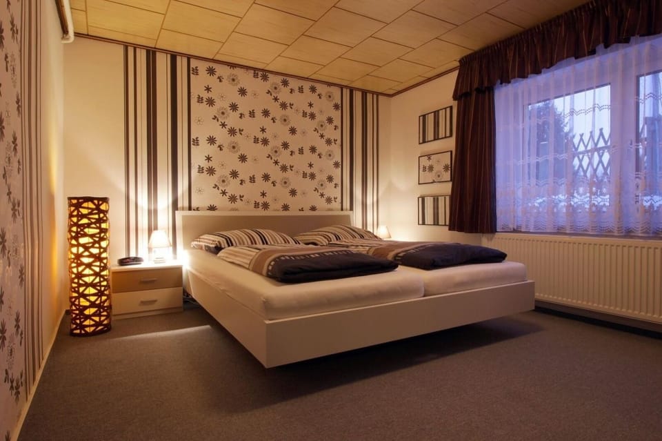 Ferienwohnung am Kurpark Apartment in Thale