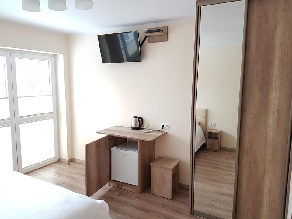 Balcony/Terrace, Living room, Seating area, Bedroom