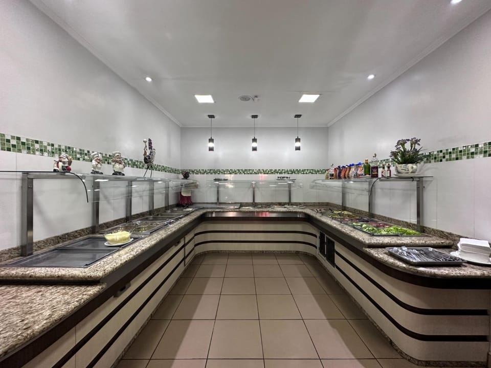 Dining area, Meals