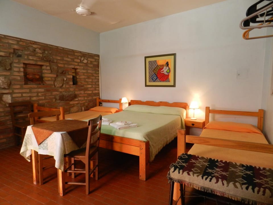 Hostel Ctalamochita Bed and Breakfast in Embalse