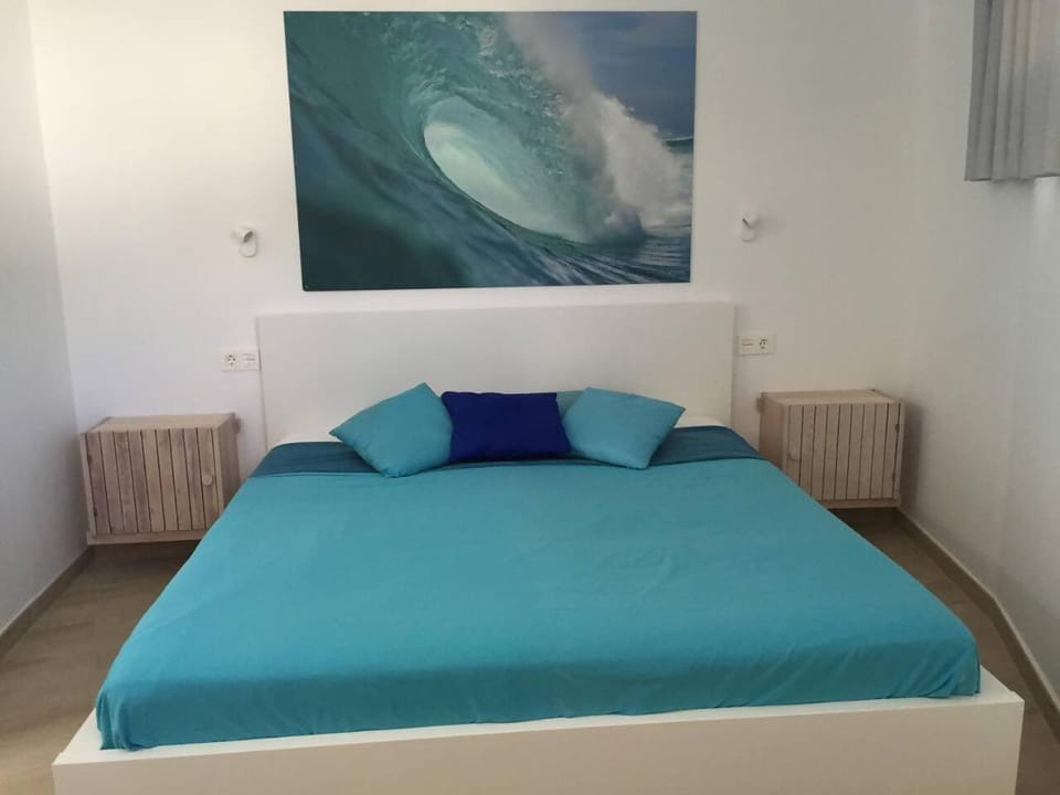 Bed, Photo of the whole room