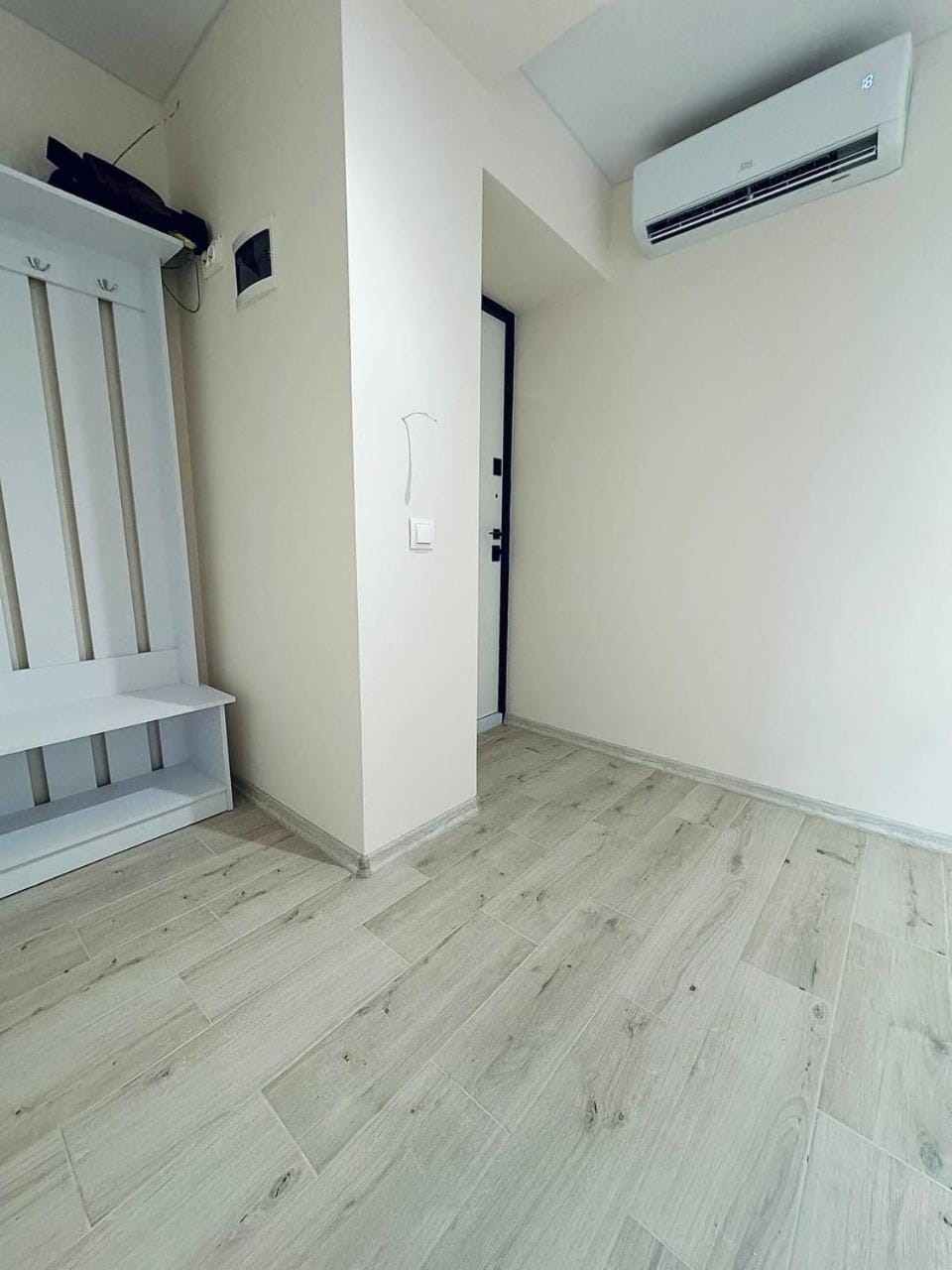Двокімнатна квартира на Корятовича, 2Б House in Hungary