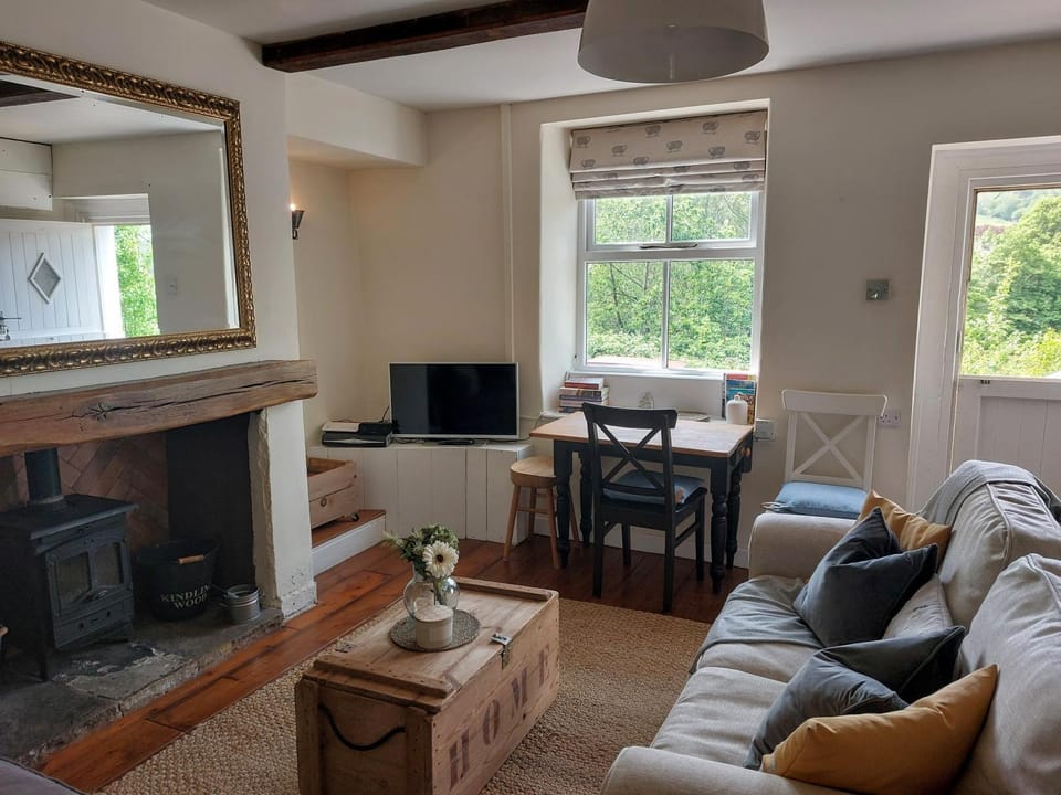 View (from property/room), Living room, Seating area, Breakfast, Seasons