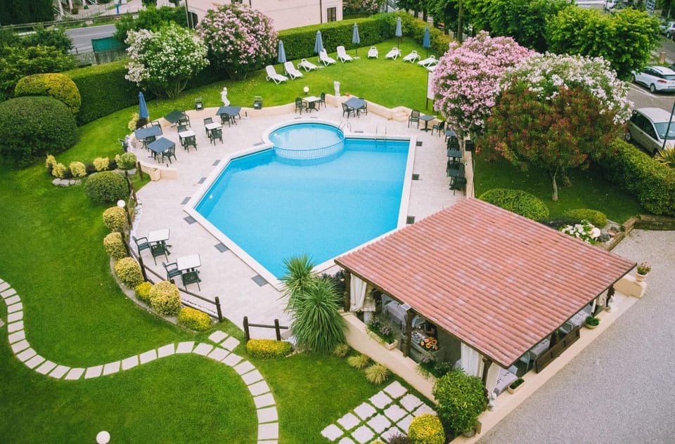 Garden, Garden view, Pool view, Swimming pool