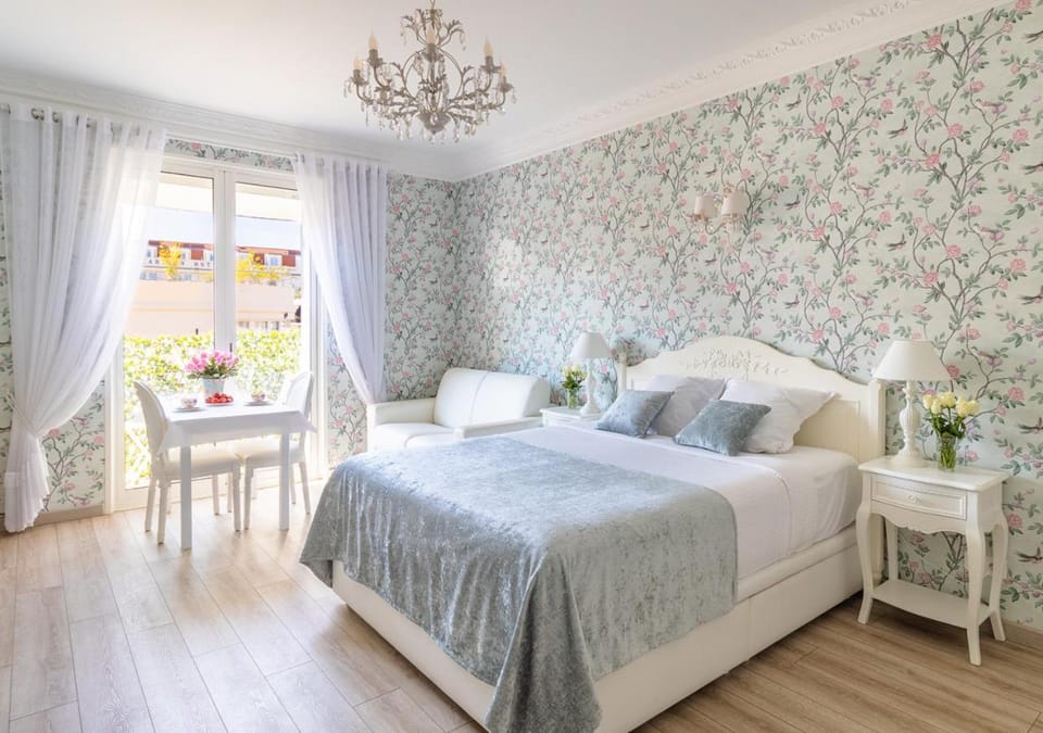 Palais Miramar Imperial Croisette Apartment in Cannes