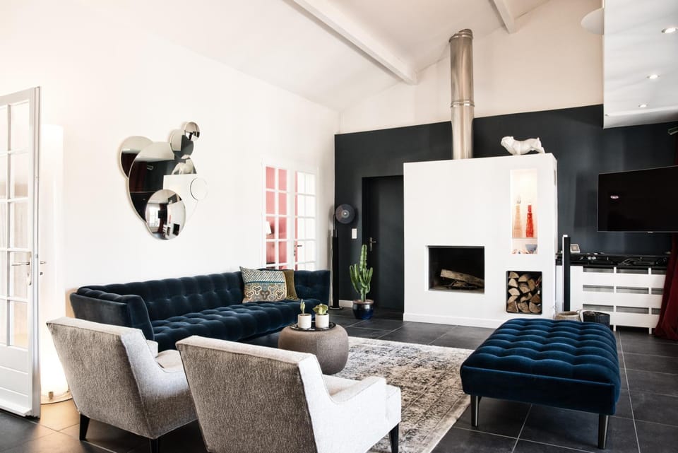 Living room, Seating area