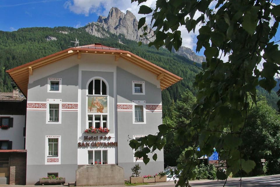 Hotel San Giovanni Hotel in Vigo di Fassa