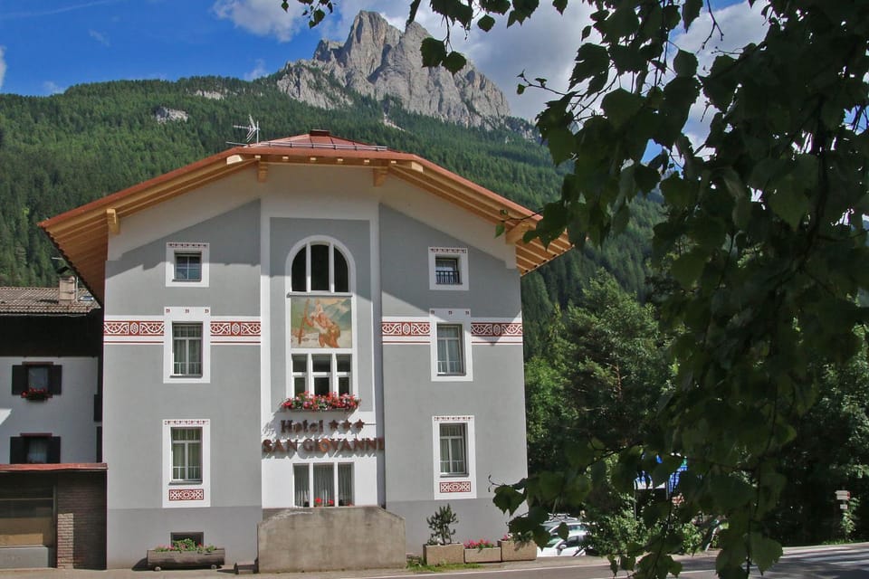 Hotel San Giovanni Hotel in Vigo di Fassa