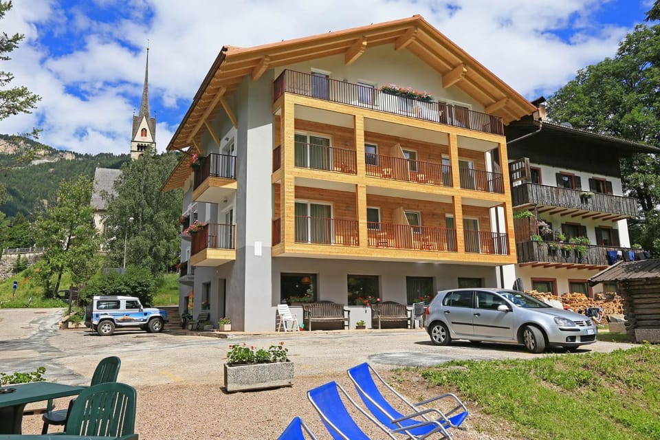 Hotel San Giovanni Hotel in Vigo di Fassa