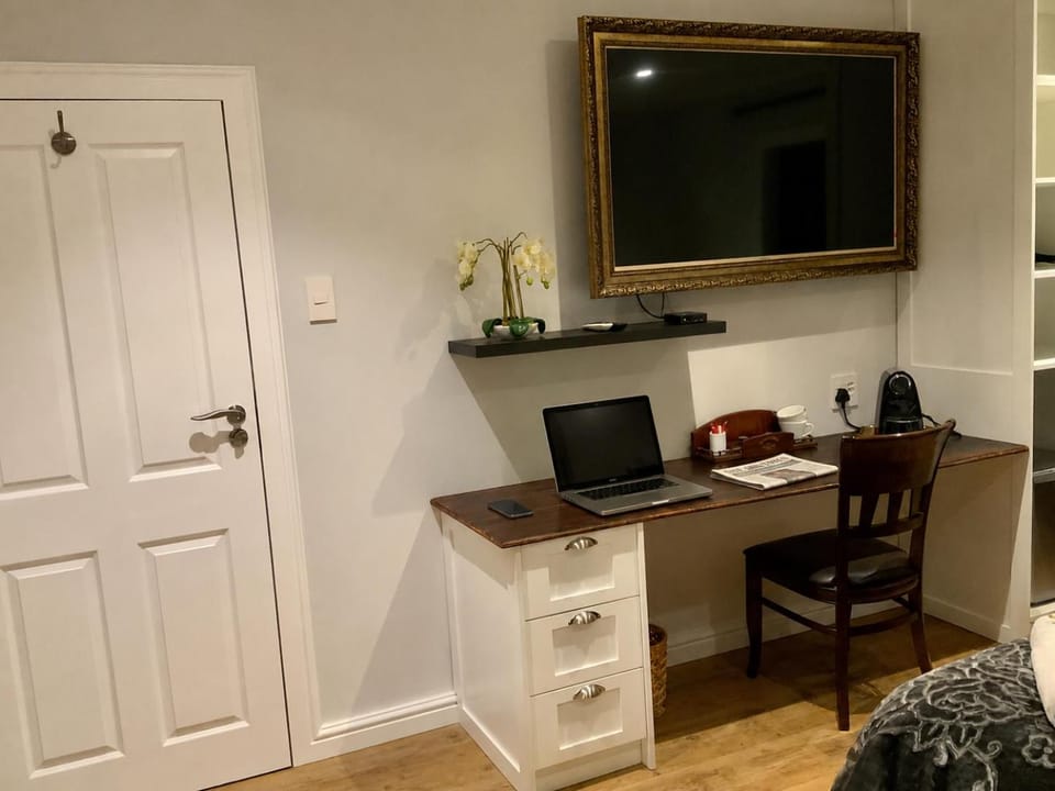 TV and multimedia, Bedroom