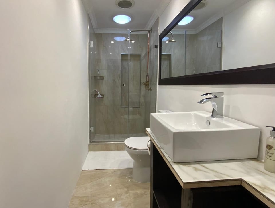 Shower, Toilet, Bathroom