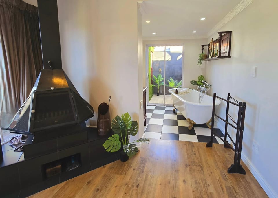 Bathroom, Bath, fireplace