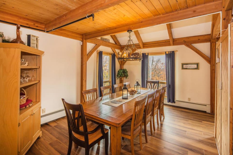 Viewmont Chalet House in Mendon