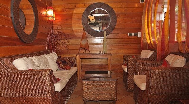 Seating area