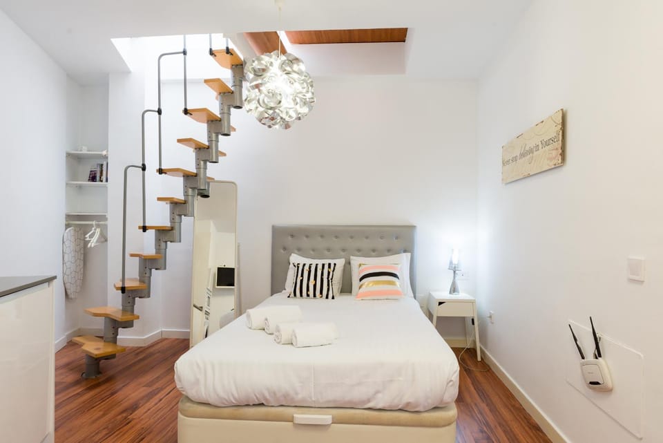 Atico centro historico a/c bbq wifi Apartment in Malaga