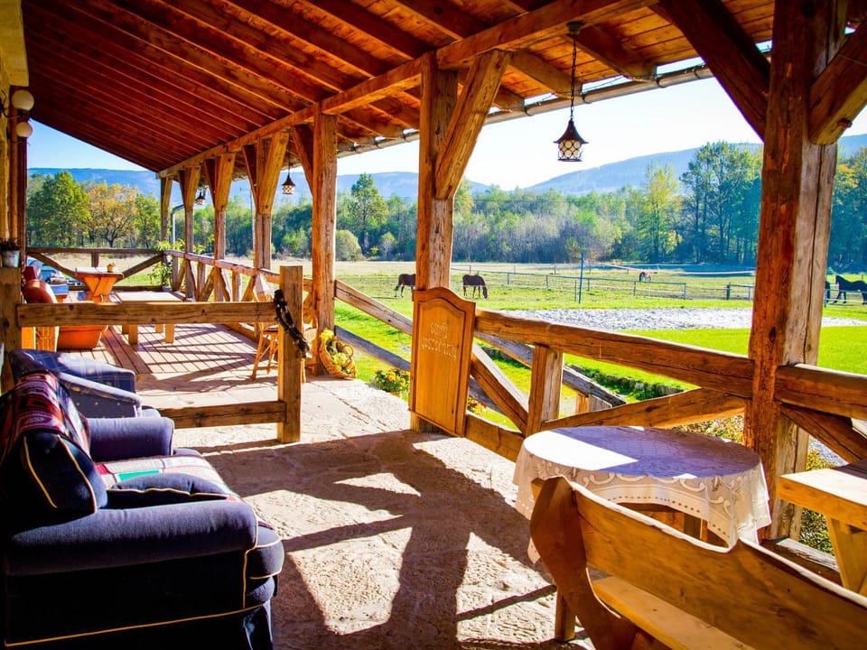 Patio, Spring, Off site, Activities, Activities, Balcony/Terrace, Seating area, On site, Garden view, Area and facilities, Seasons