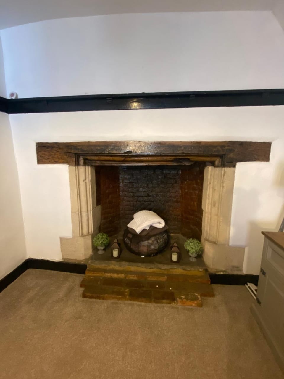 Charles I 16th century house Apartment in Newark-on-Trent