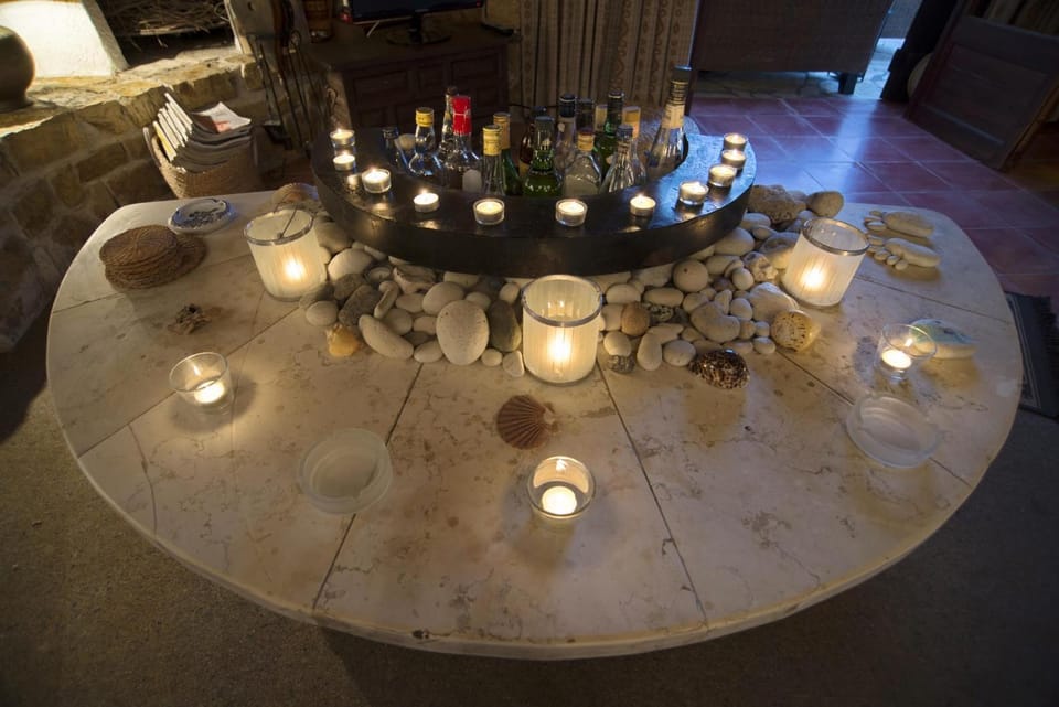 Lounge or bar