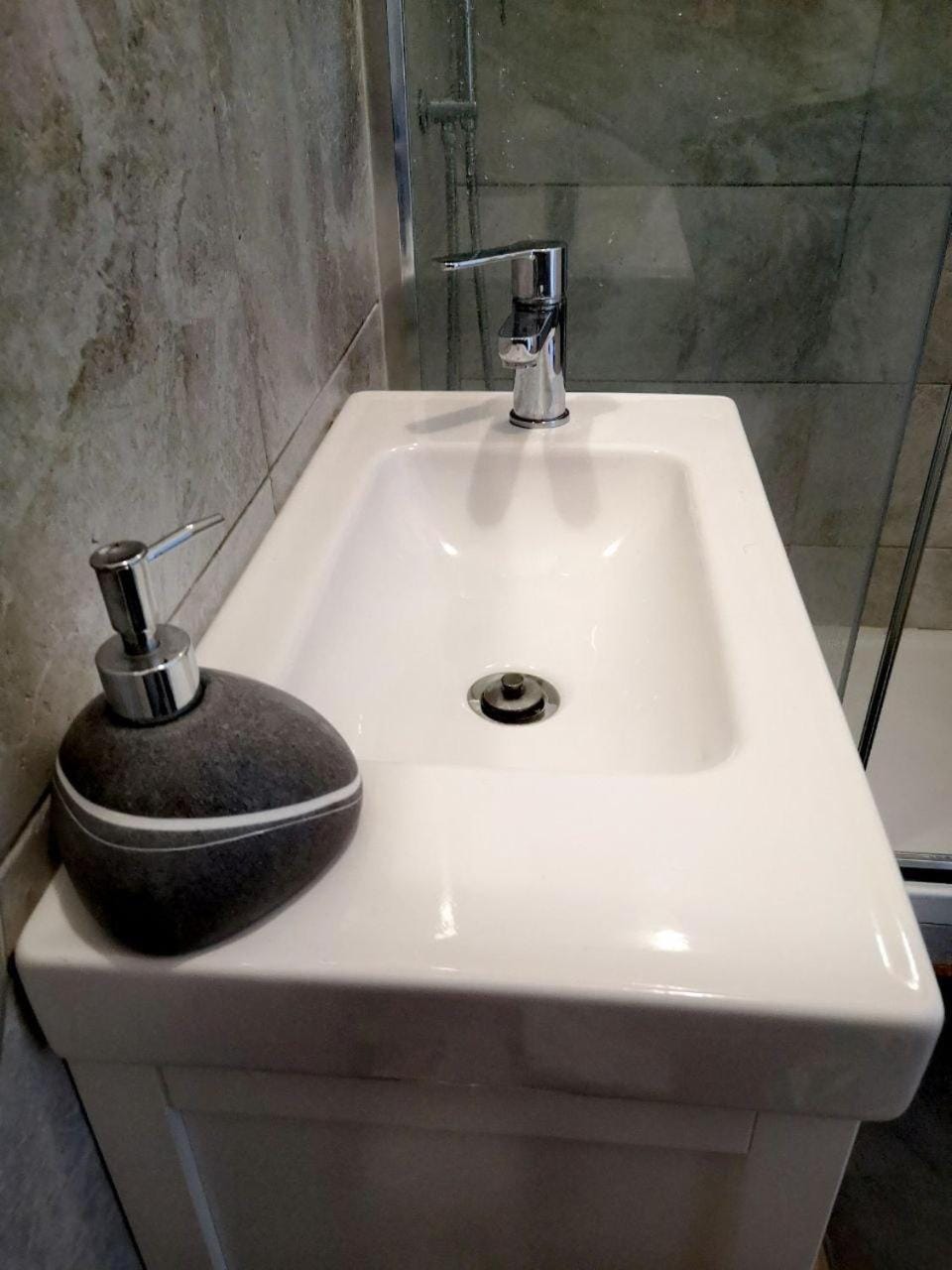 CAMERA e BAGNO PRIVATO a 3 minuti dalla Stazione Bed and Breakfast in Bologna