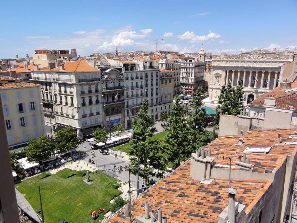 City view, Area and facilities