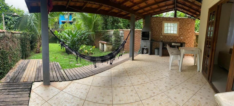Casa dos Coqueiros Praia de Camburi, condomínio House in São Sebastião