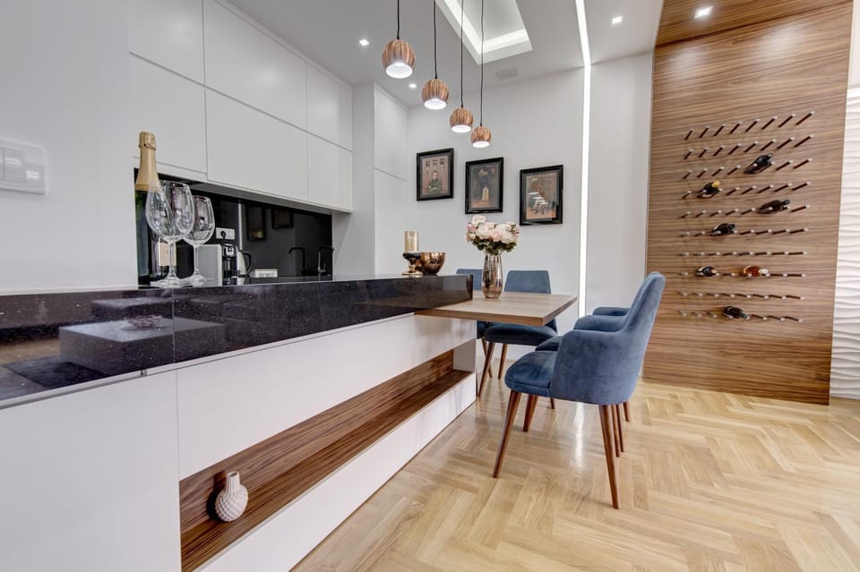 Kitchen or kitchenette, Lounge or bar, Dining area, Communal kitchen