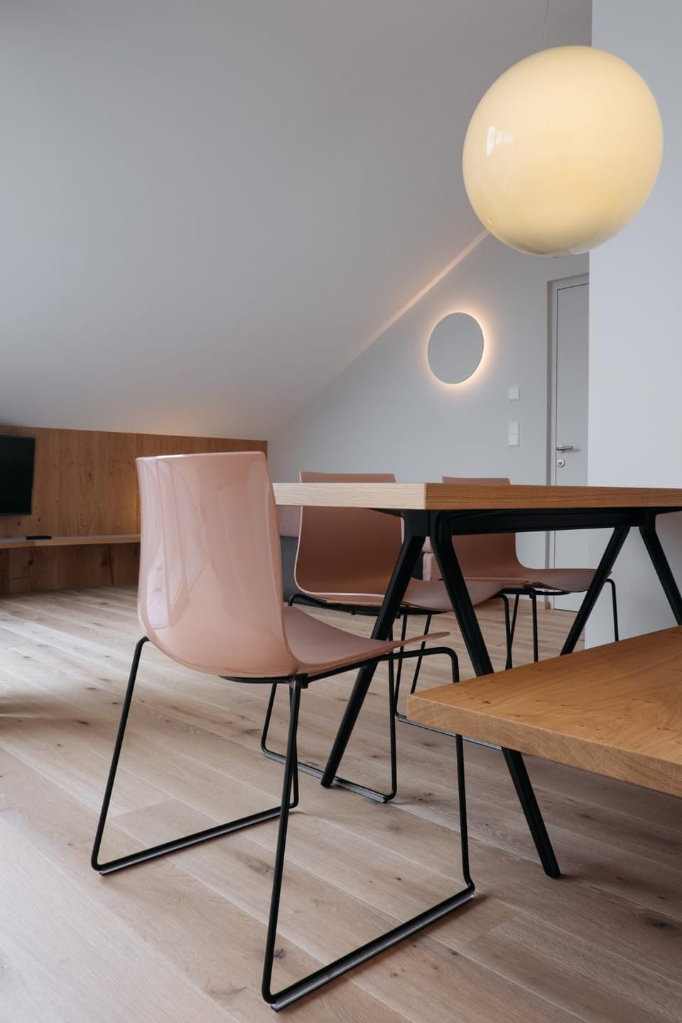 Communal lounge/ TV room, Decorative detail, Seating area, Dining area, On site