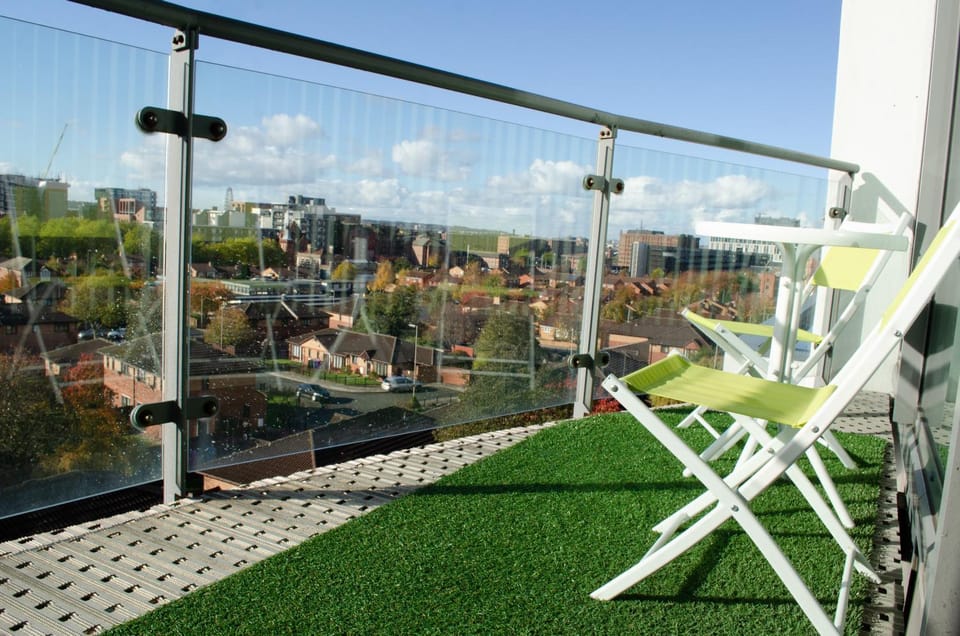 Balcony/Terrace, City view