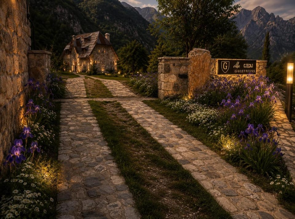 Property building, Natural landscape, Garden, Garden view, Mountain view
