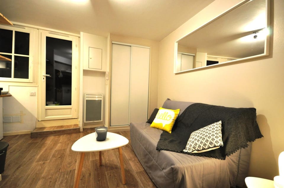 Studio tiny et cosy quartier St Etienne Apartment in Toulouse